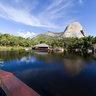 Pedra Azul e o lago Negro da Pausada Pedra Azul