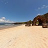 Nakabuang beach