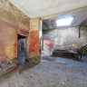 Pompei: interior of dye workshop...