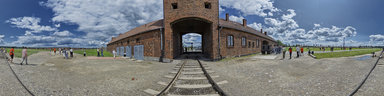 auschwitz2-birkenau-main-gate-rail-entrance-1