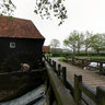 Lubricating the bearing of the water wheel Oldemeule