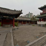 Zhengzhou Temple - respect by the Court
