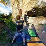 Escalada em rocha na modalidade Boulders no Serrano