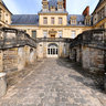 Escaliers du chateau de Fontainebleau, France